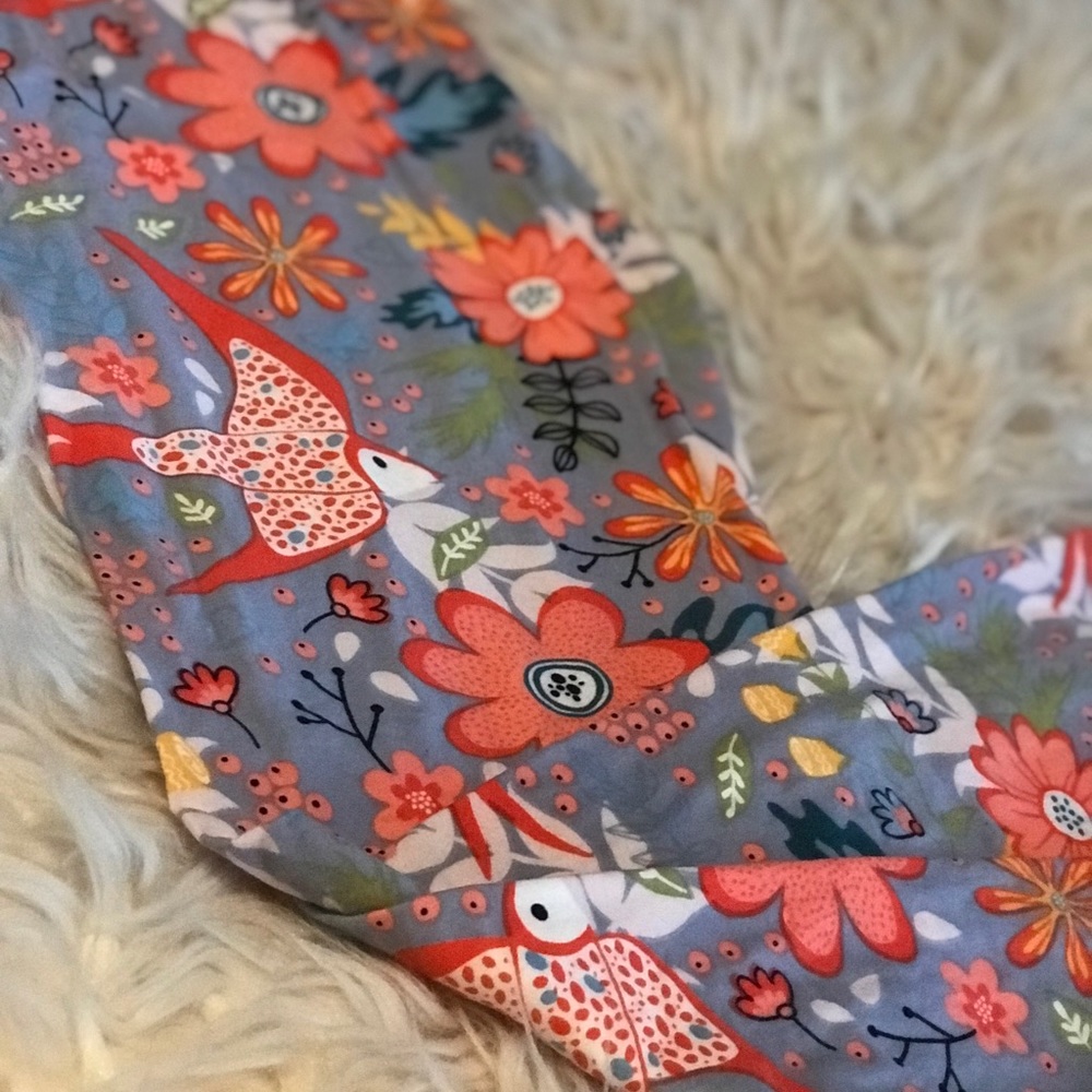 Cute Agnes and Dora Leggings